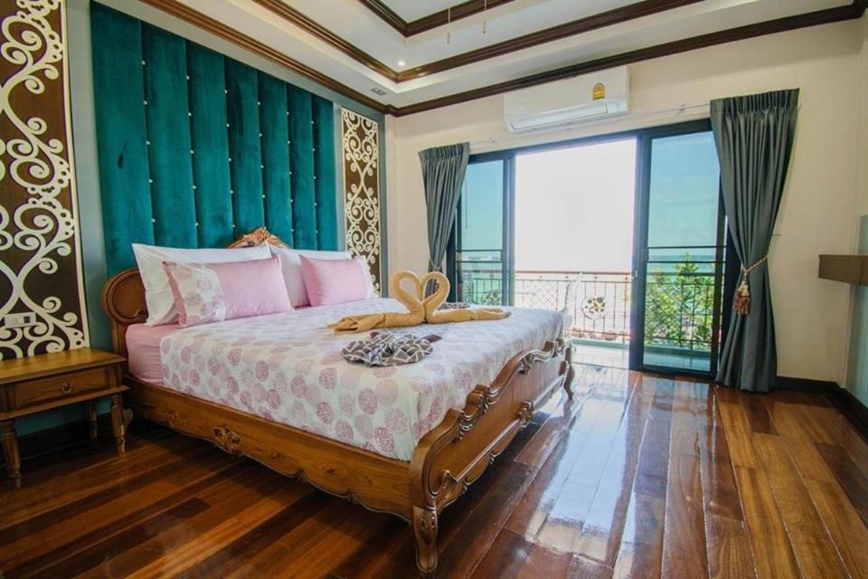 Tc Villa On Beach Ko Lan Bagian luar foto