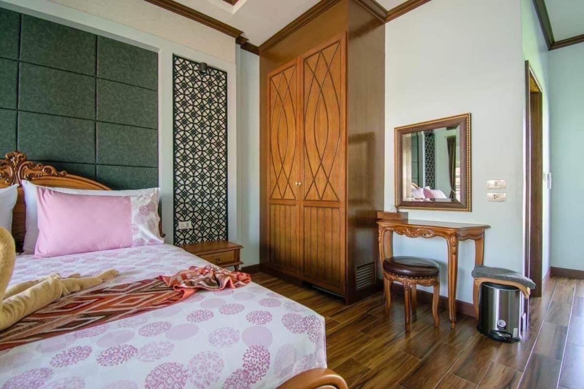 Tc Villa On Beach Ko Lan Bagian luar foto