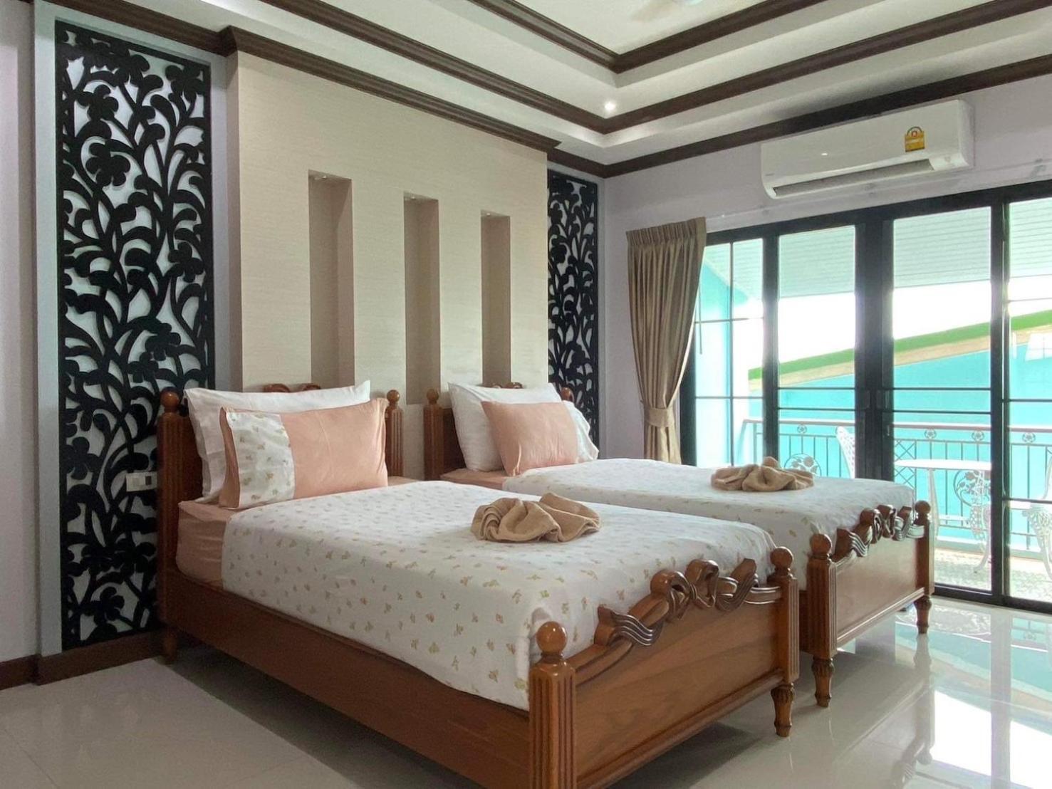 Tc Villa On Beach Ko Lan Bagian luar foto